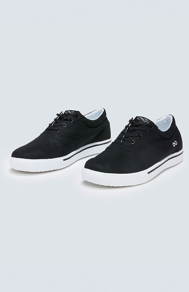 Echo footwear deals